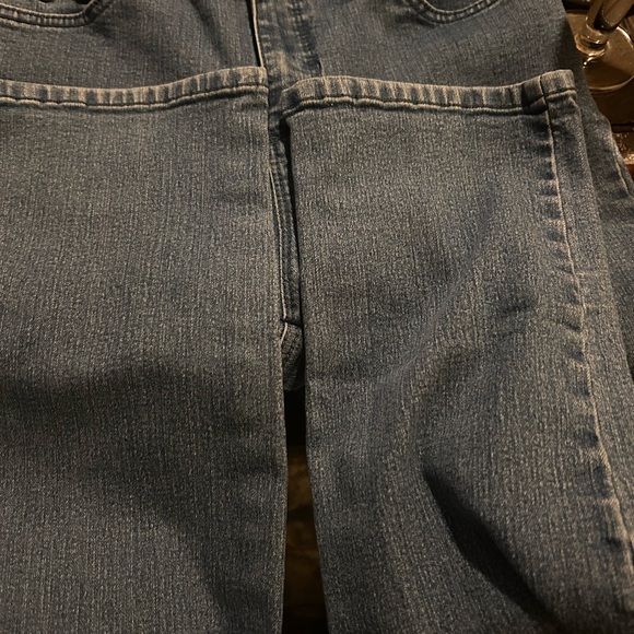 Vintage Gloria Vanderbilt Amanda jeans - Picture 5 of 5